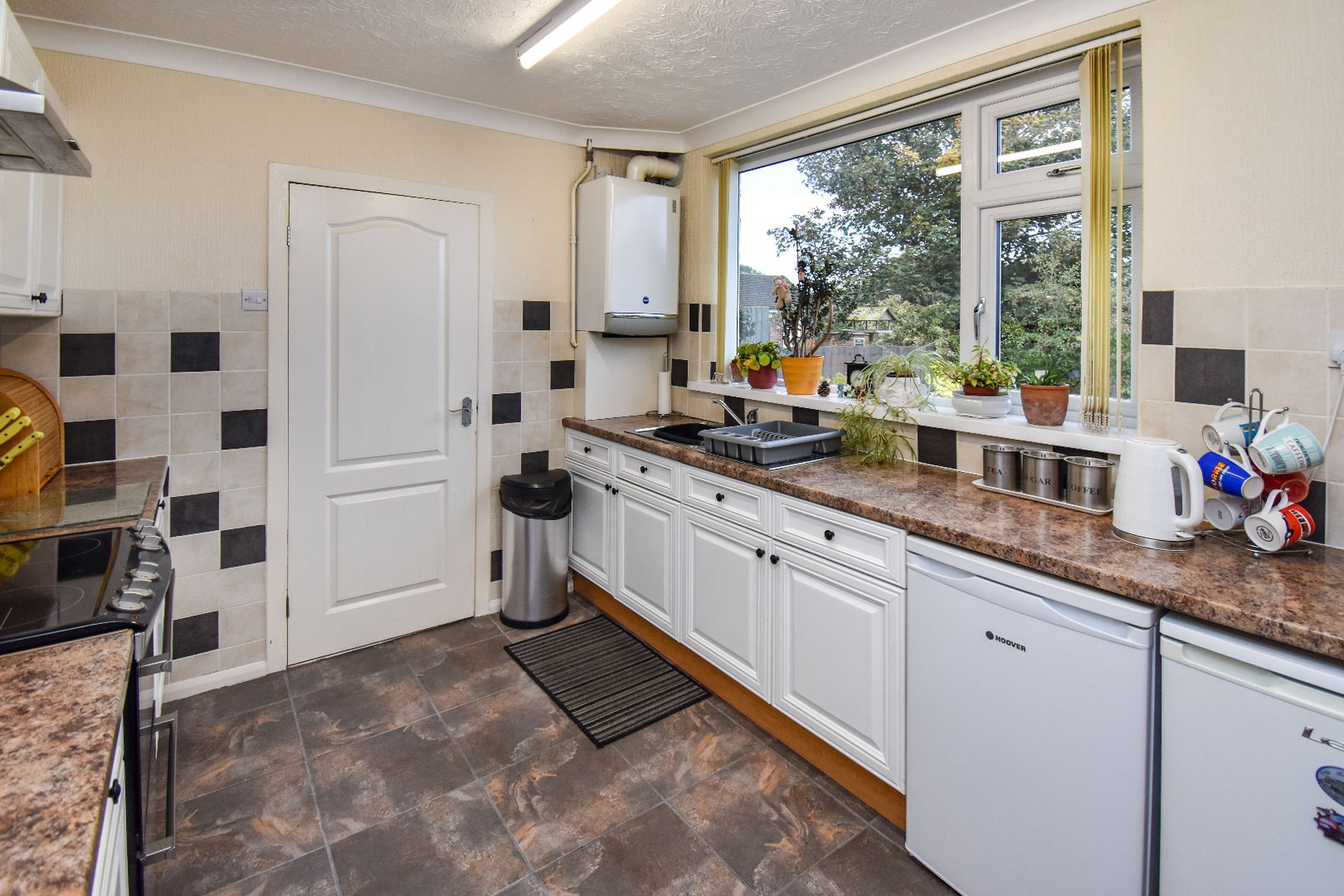 Semi Detached House for sale in Scunthorpe, Chestnut Way, Scunthorpe, DN16 2HA