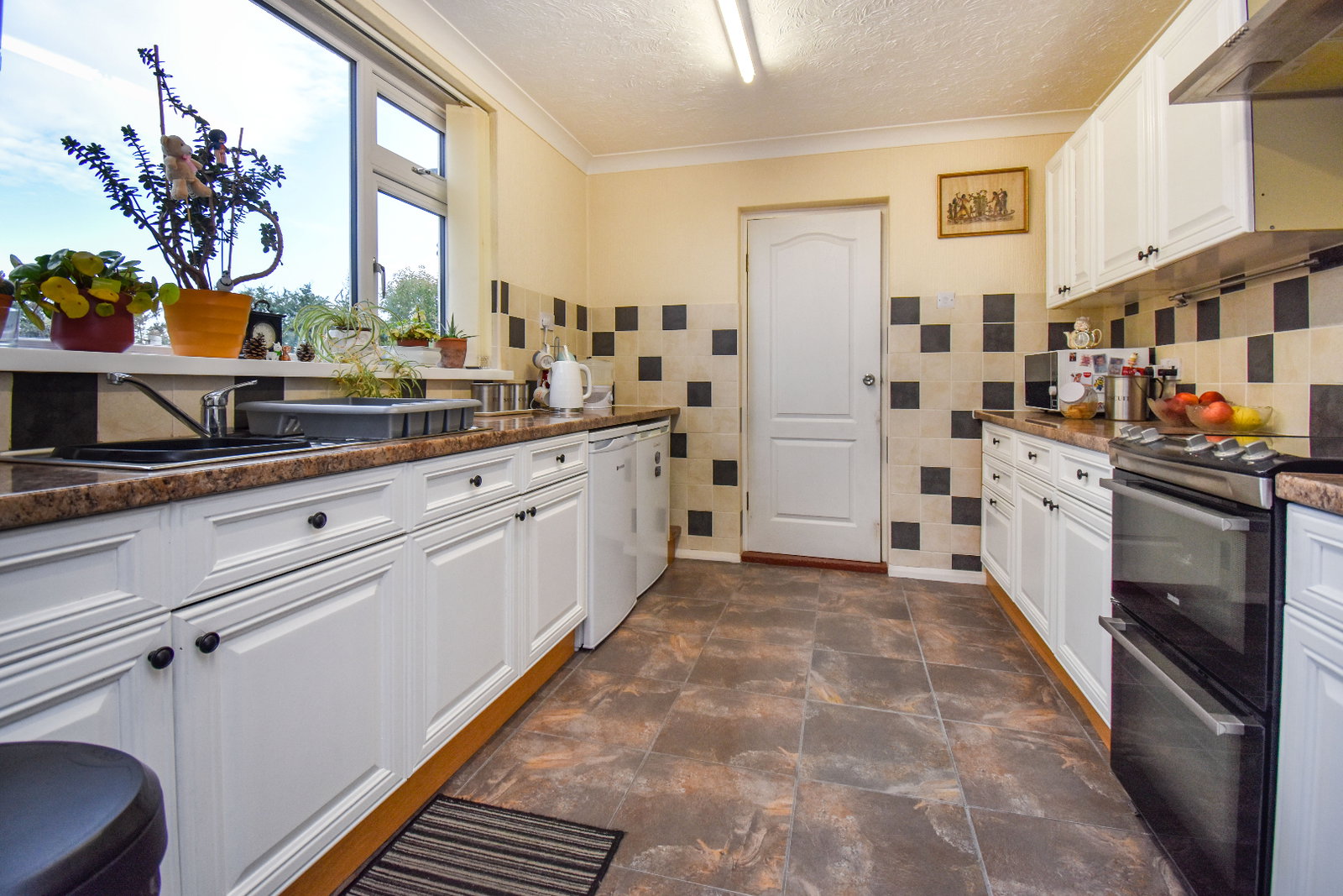Semi Detached House for sale in Scunthorpe, Chestnut Way, Scunthorpe, DN16 2HA