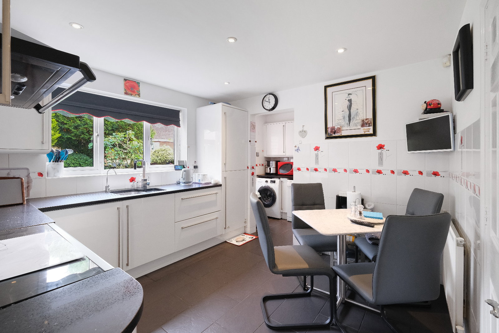 Detached House in Waltham Cross