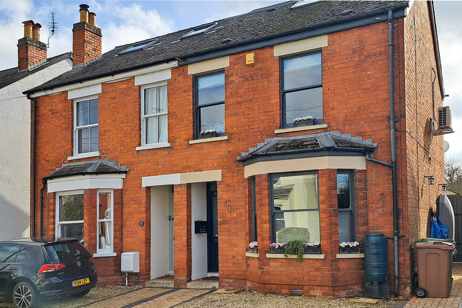 Semi Detached House in Cheltenham