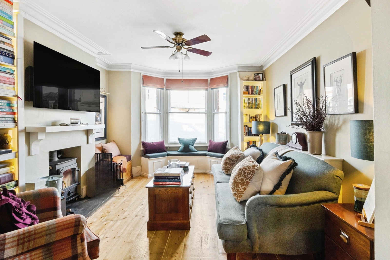 Semi Detached House in Cheltenham