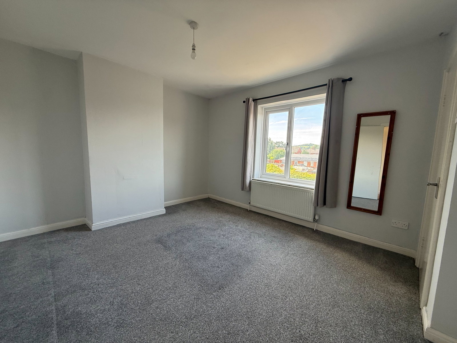 Semi Detached House in Halesowen