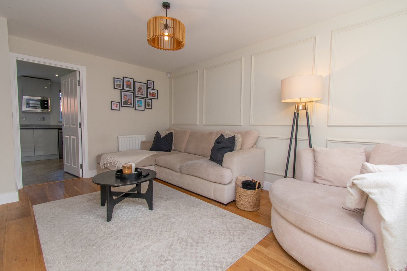 Semi Detached House for sale in Leicester, Beacon Close, Whetstone, Leicester, LE8 6PG