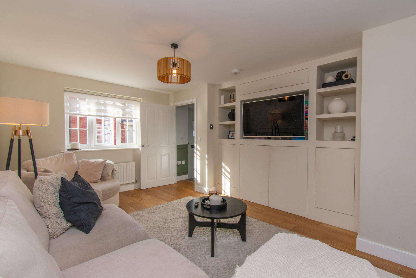 Semi Detached House for sale in Leicester, Beacon Close, Whetstone, Leicester, LE8 6PG