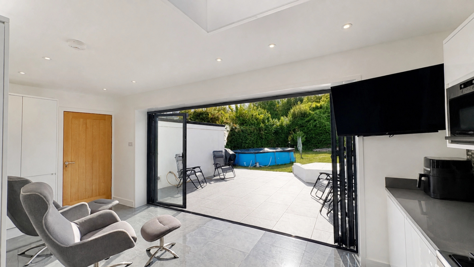 Semi Detached Bungalow in Torquay