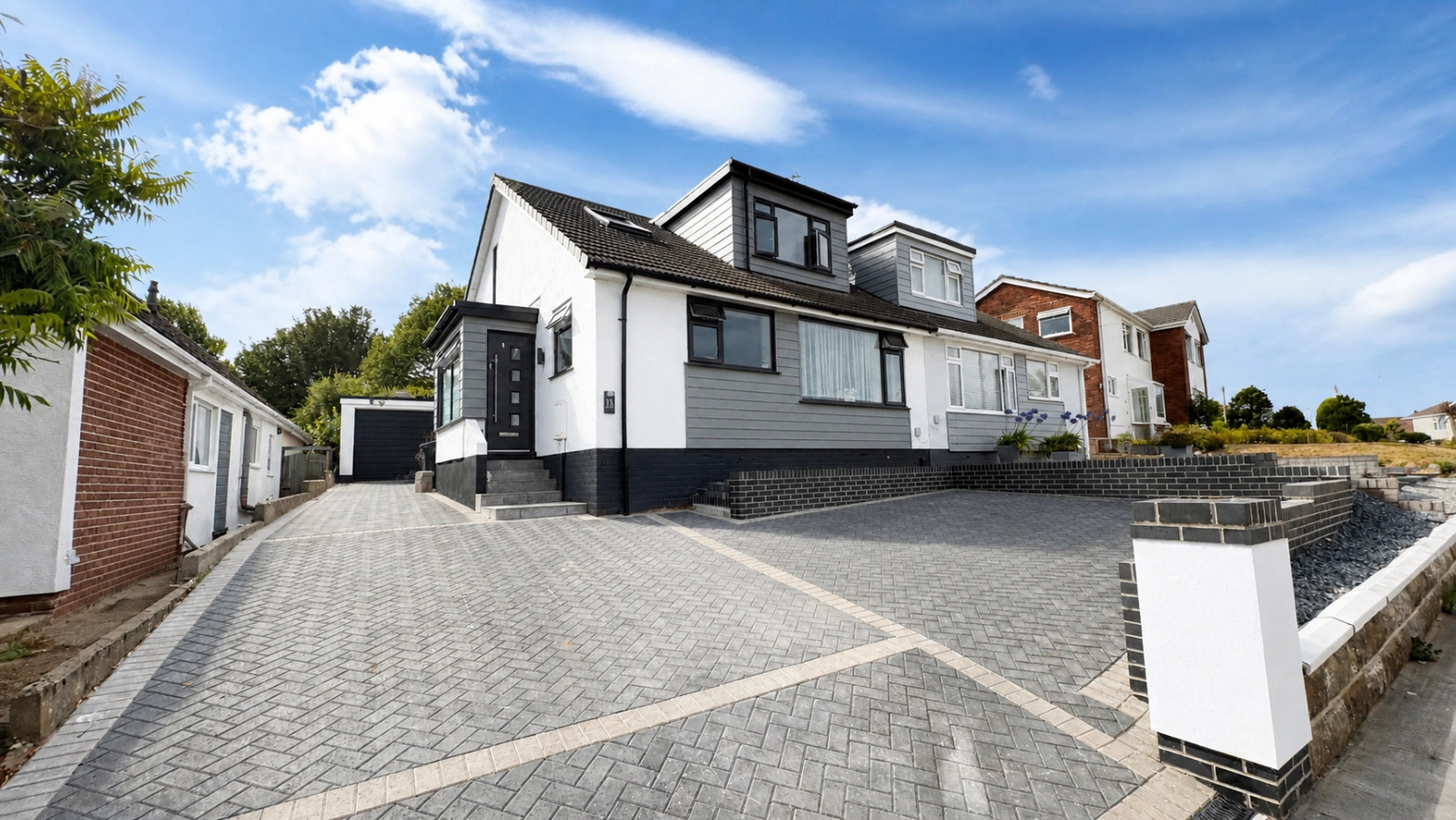 Semi Detached Bungalow in Torquay
