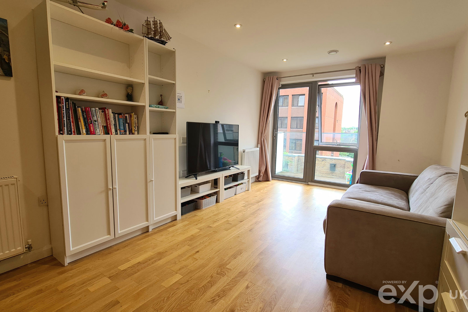 Flat in Borehamwood
