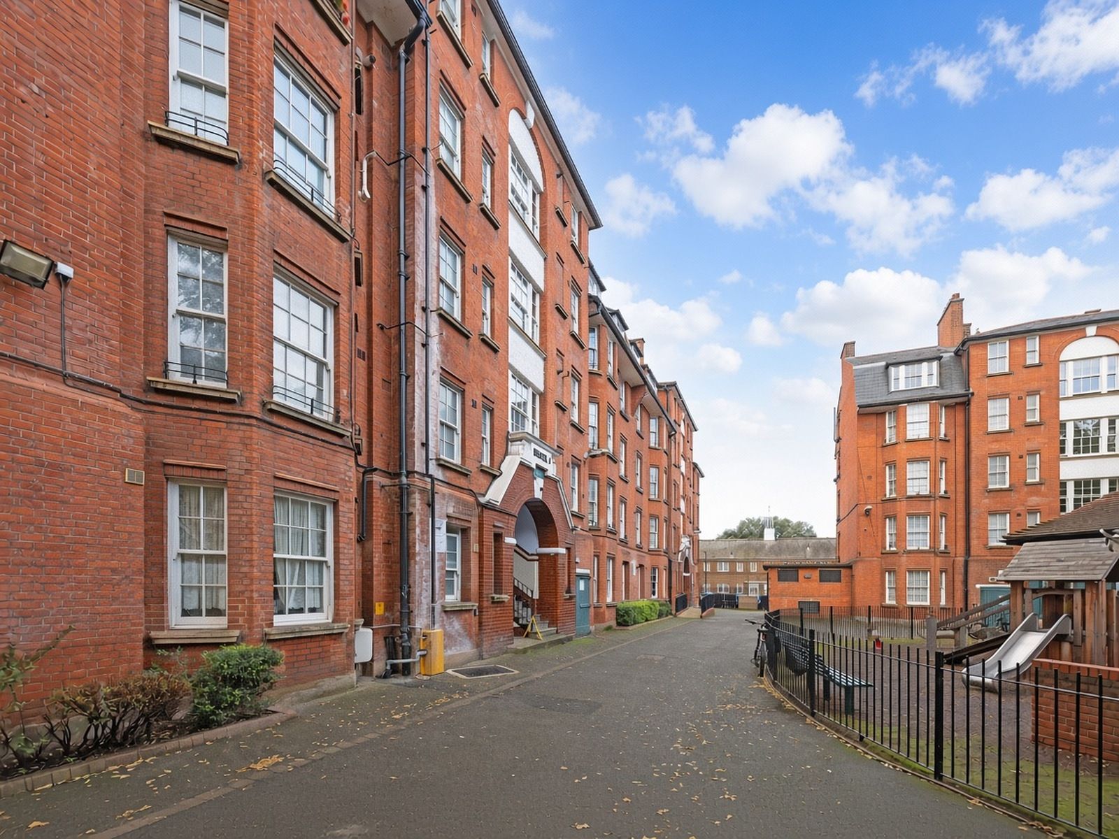 Flat for rent in London, Rodney Road, London, SE17 1BN, 661 m²