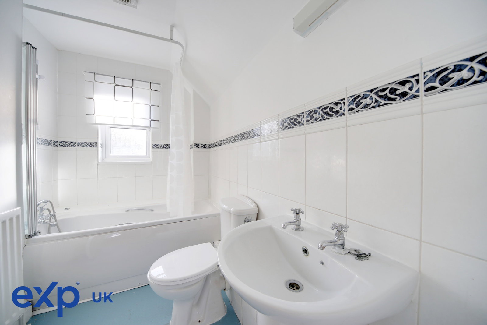 Semi Detached House in Barking