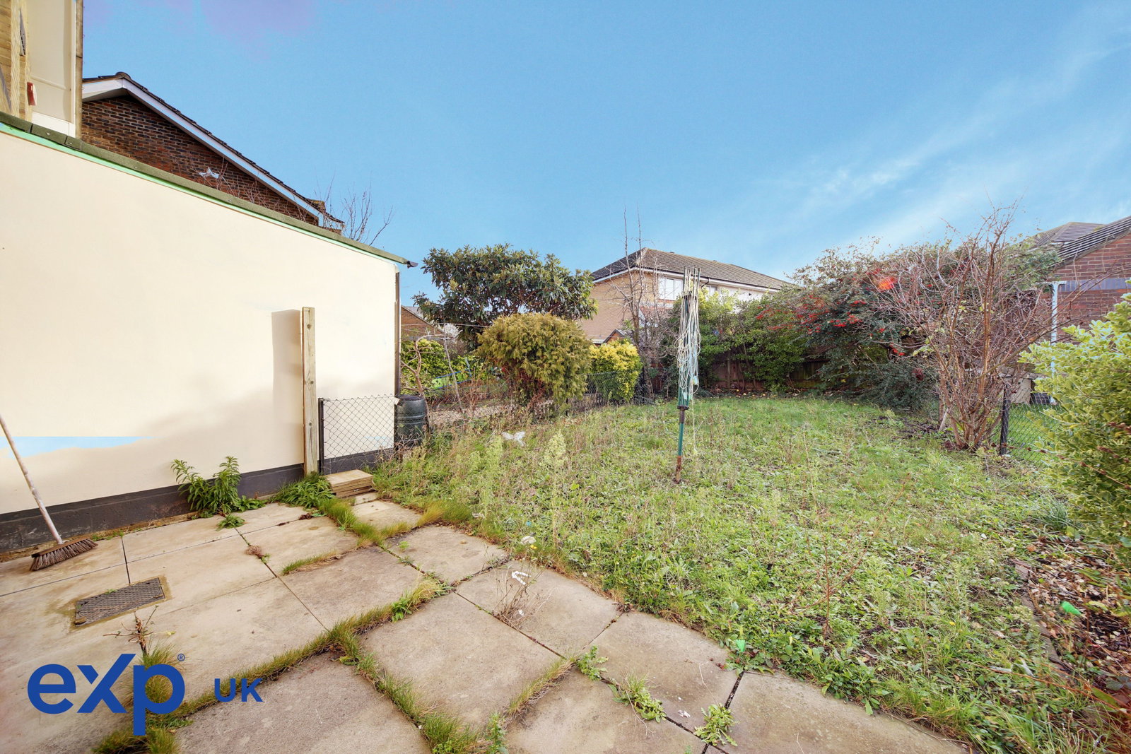 Semi Detached House in Barking