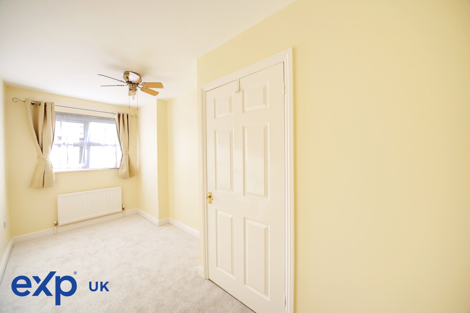 Semi Detached House in Barking