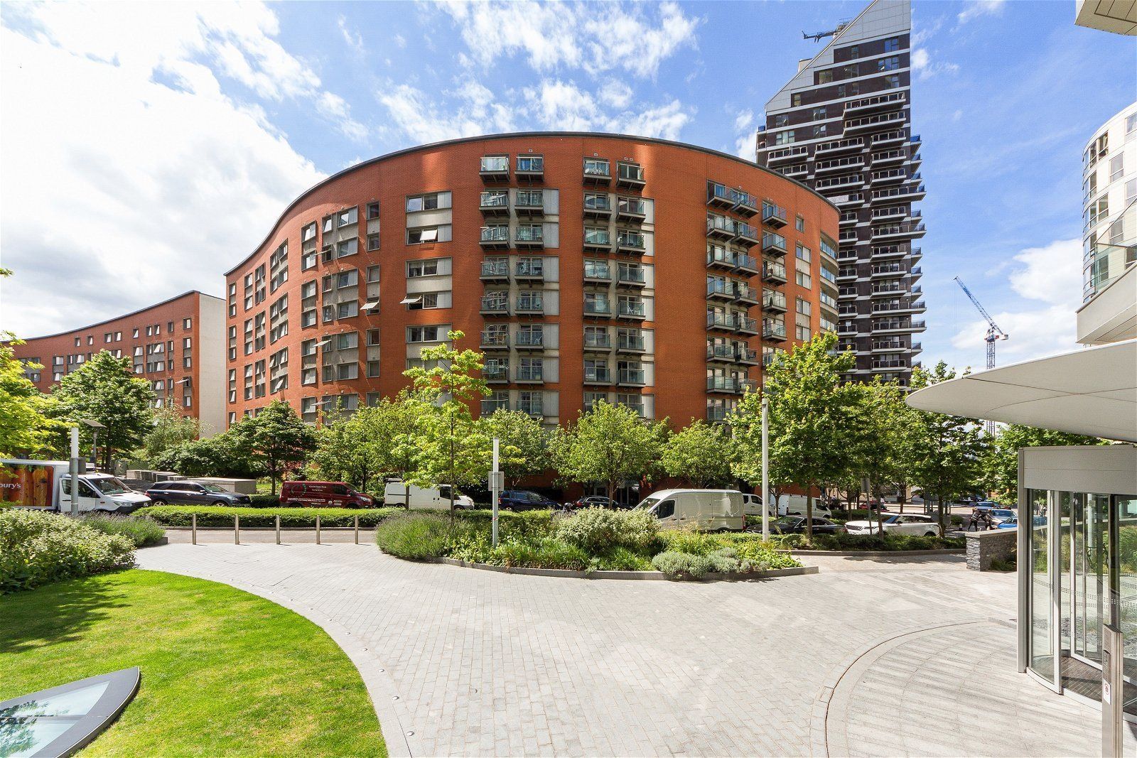 Studio for rent in London, Biscayne Avenue, London, E14 9QT, 380 m²