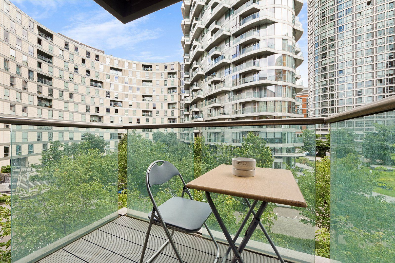 Studio for rent in London, Biscayne Avenue, London, E14 9QT, 380 m²