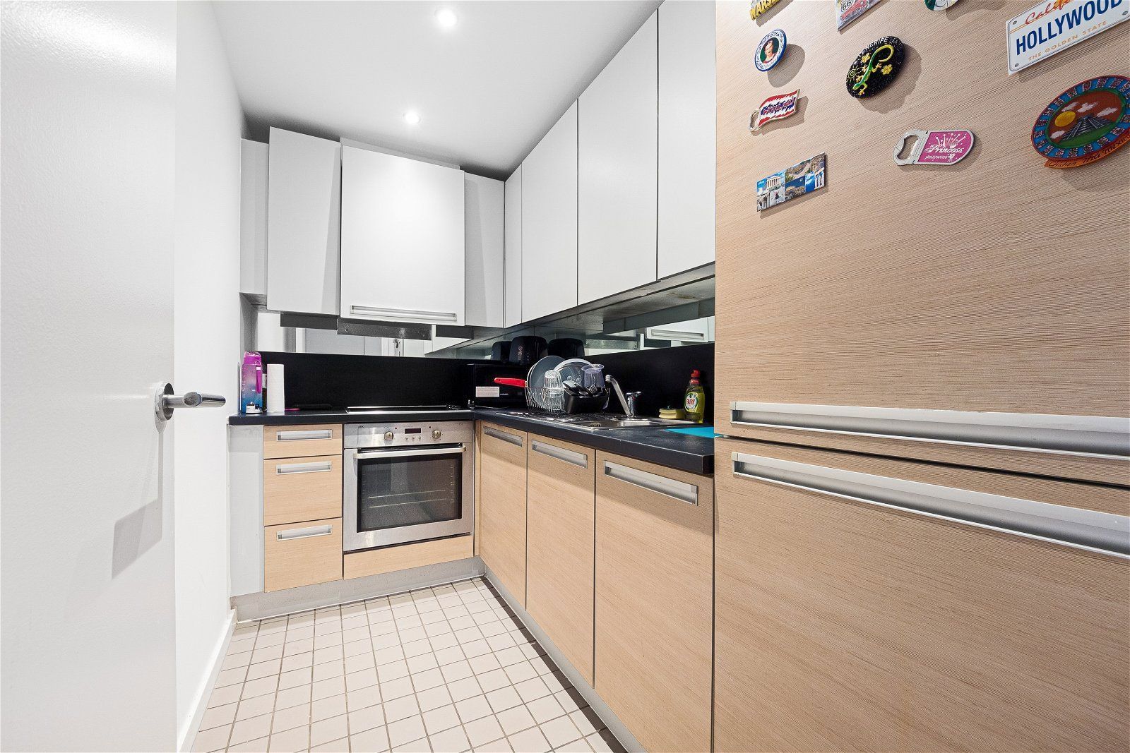 Studio for rent in London, Biscayne Avenue, London, E14 9QT, 380 m²