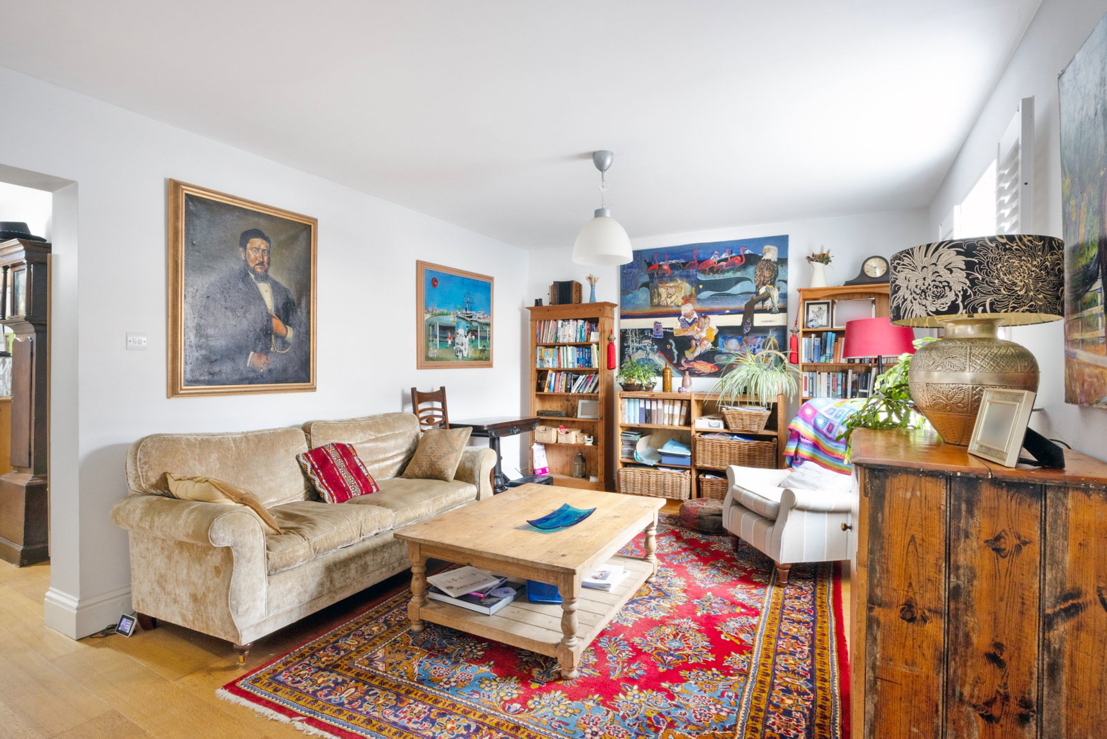 Detached House for sale in Cheltenham, London Road, Charlton Kings, Cheltenham, GL52 6YX