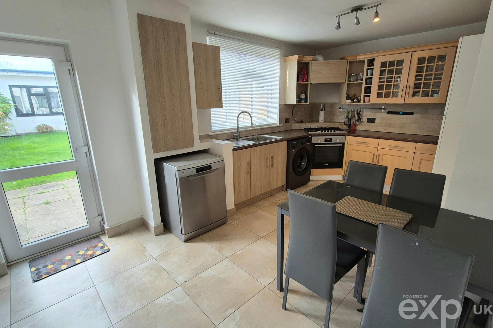 Terraced House in Borehamwood