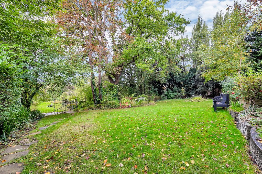 Flat for rent in London, Leigham Court Road, Streatham, SW16, 516 m²
