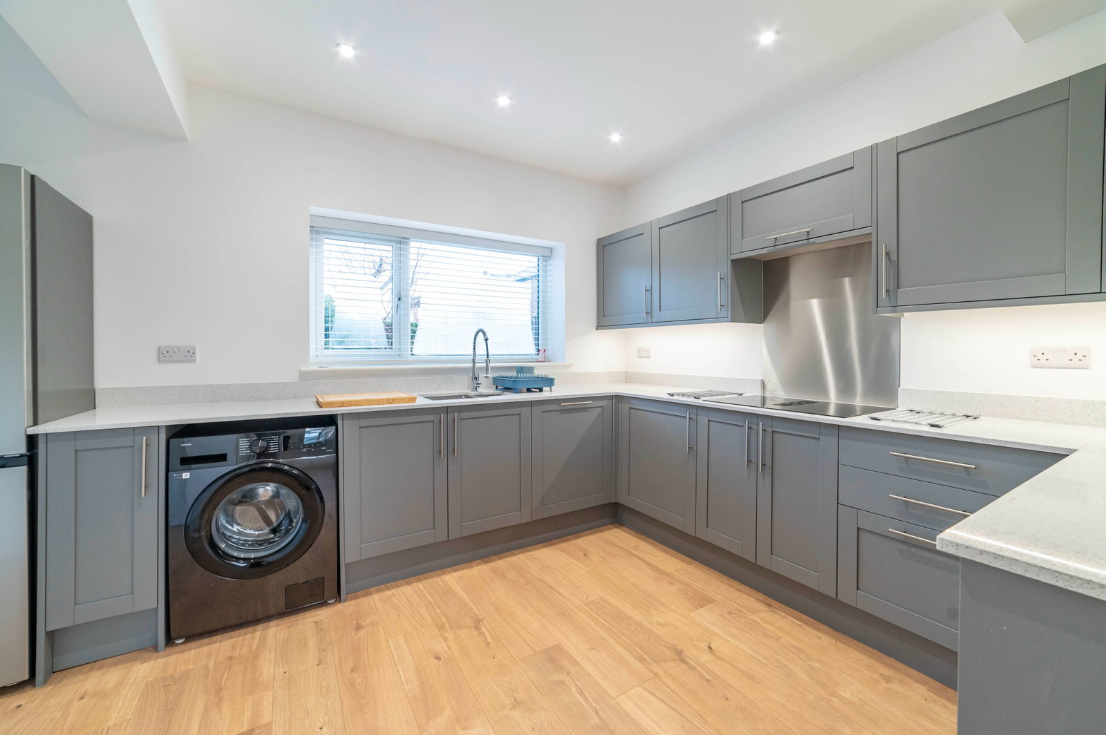 Semi Detached House for rent in Stockport, Green Lane, Heaton Norris, Stockport, SK4, 1031 m²