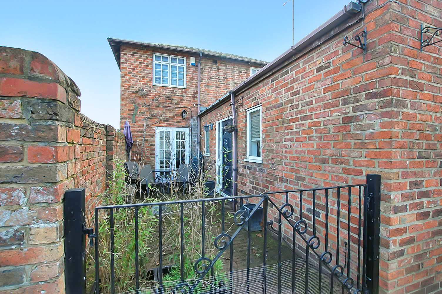 Detached House in Cheltenham