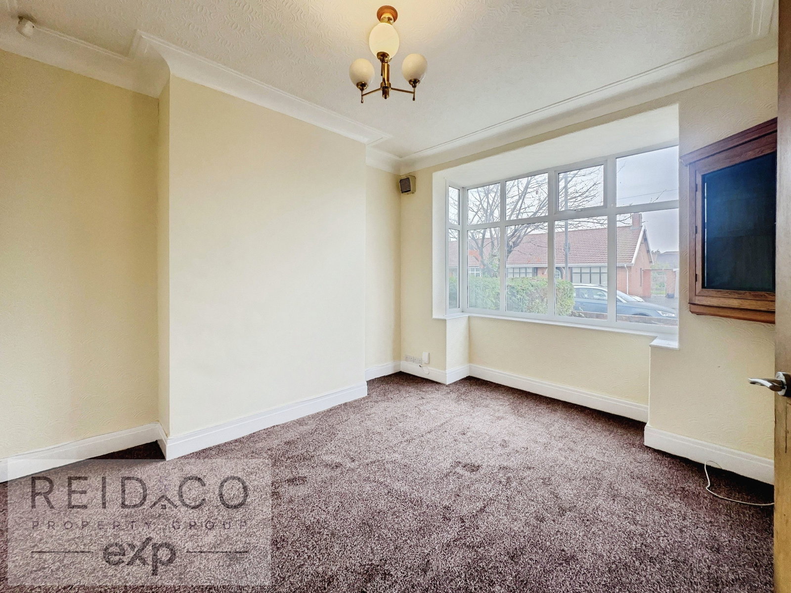 Semi Detached House for rent in Preston, Woodlands Drive, Fulwood, Preston, PR2 9SQ, 872 m²