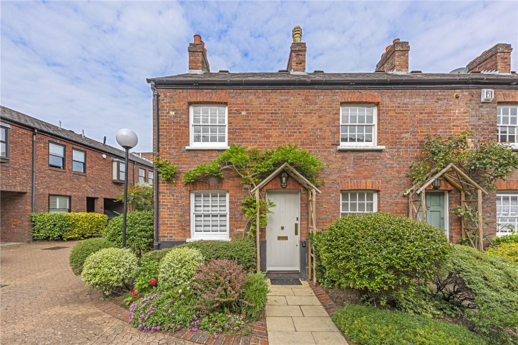 End Of Terrace House in London