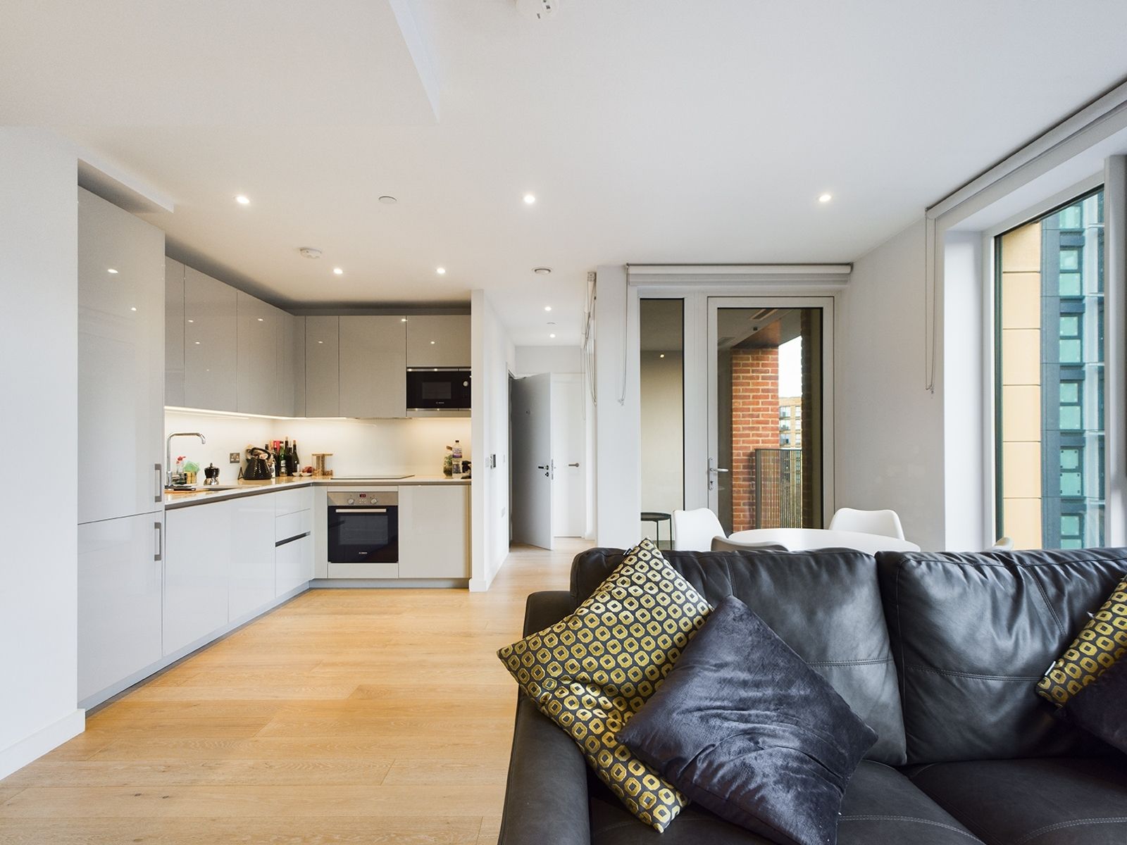 Apartment for rent in London, Elephant Park, London, SE17 1FU, 559 m²