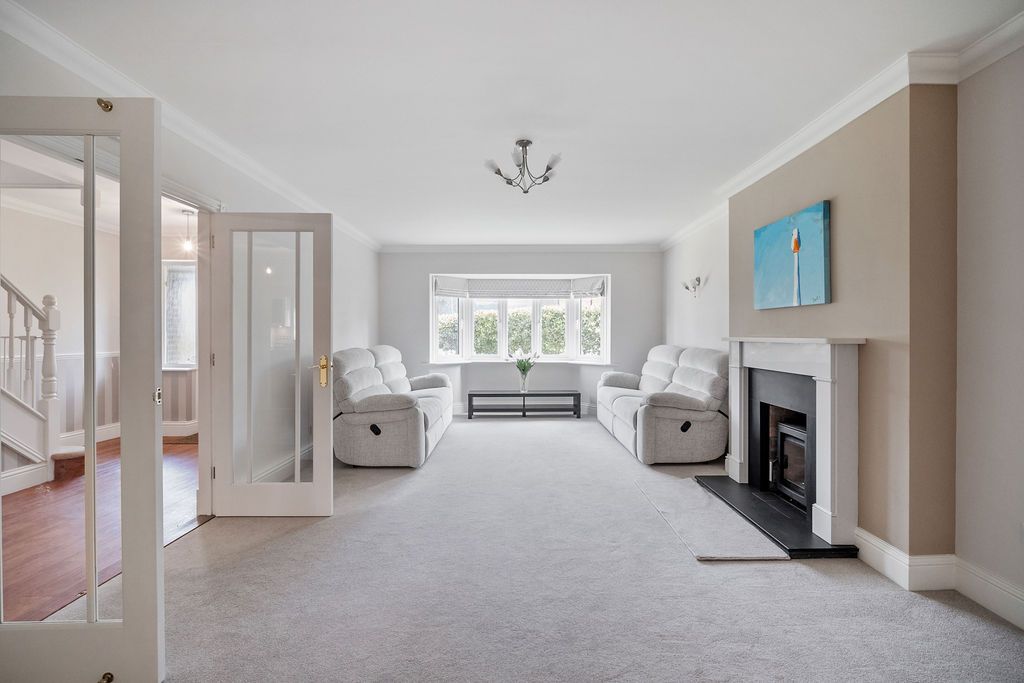 Detached House in Caterham