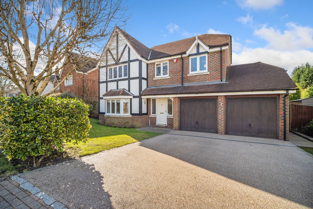 Detached House in Caterham