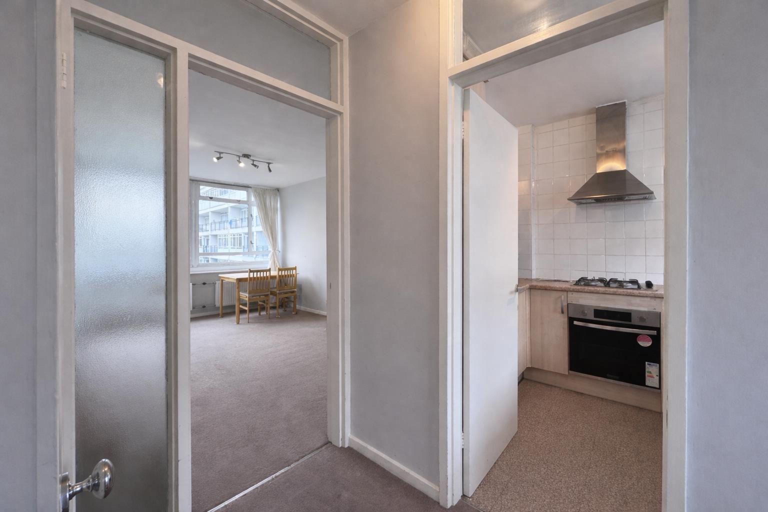 Apartment for rent in London, Churchill Gardens, London, SW1V
