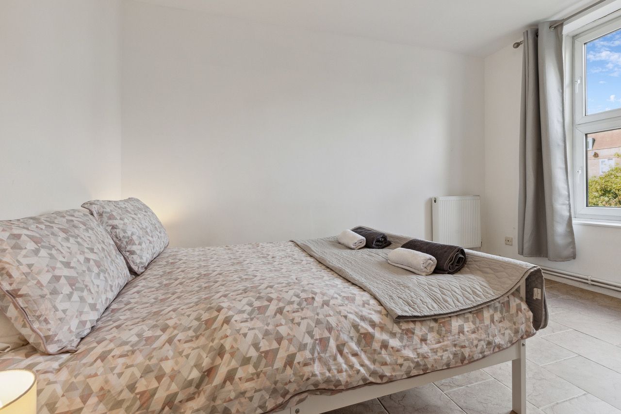 Flat for rent in London, Goldsborough House, Wandsworth Road, London, SW8, 822 m²