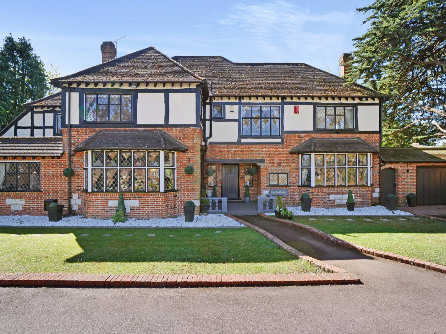Detached House in Bromley
