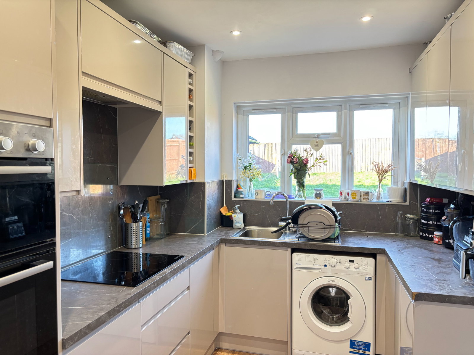 Semi Detached House for sale in Hemel Hempstead, Great Elms Road, Hemel Hempstead, HP3 9UQ