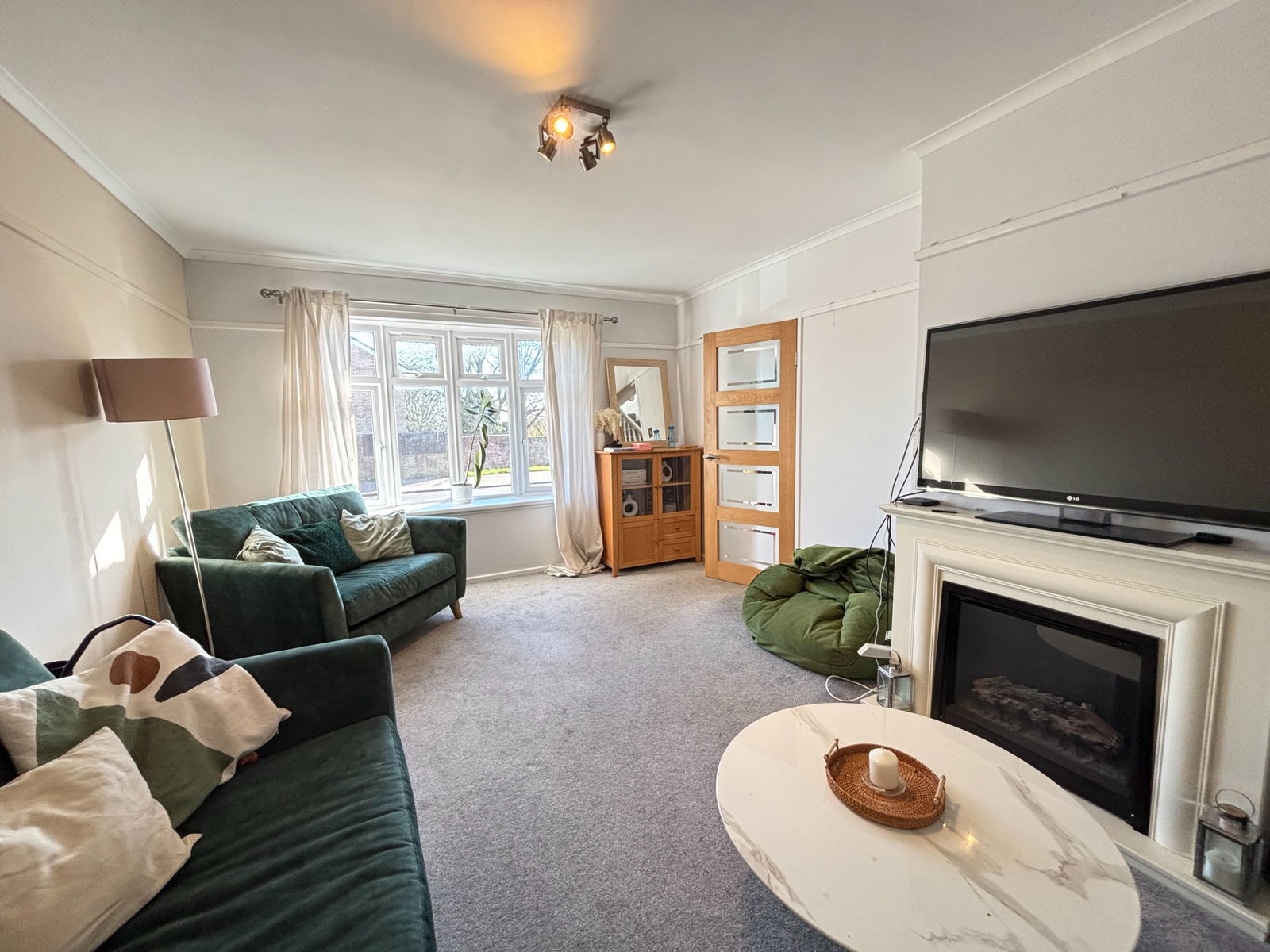 Semi Detached House for sale in Hemel Hempstead, Great Elms Road, Hemel Hempstead, HP3 9UQ