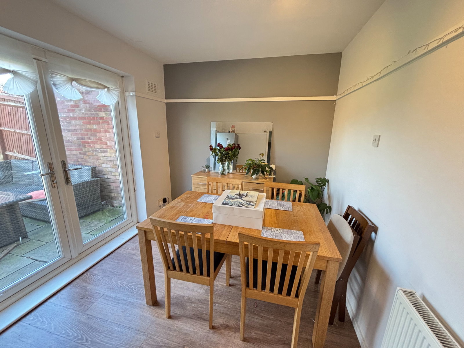 Semi Detached House for sale in Hemel Hempstead, Great Elms Road, Hemel Hempstead, HP3 9UQ