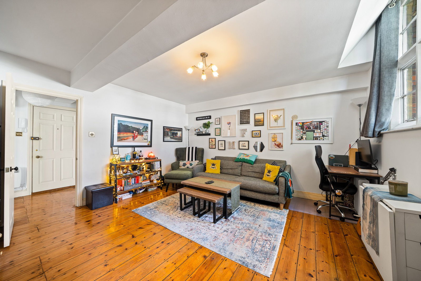 Flat for sale in Welling, Fosters Old School, Upper Wickham Lane, Welling DA16 3AE, 531 m²