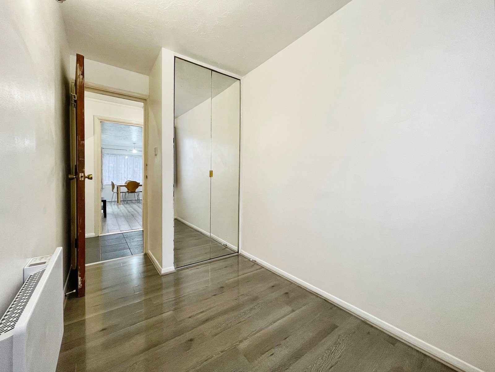 Ground Floor Flat for rent in London, Grilse Close, London, N9, 624 m²