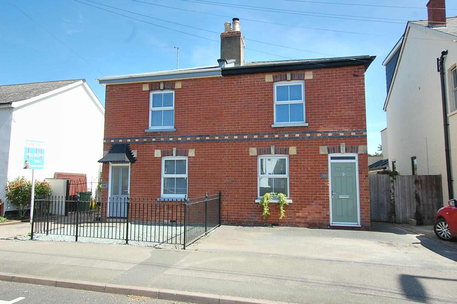 Semi Detached House in Cheltenham