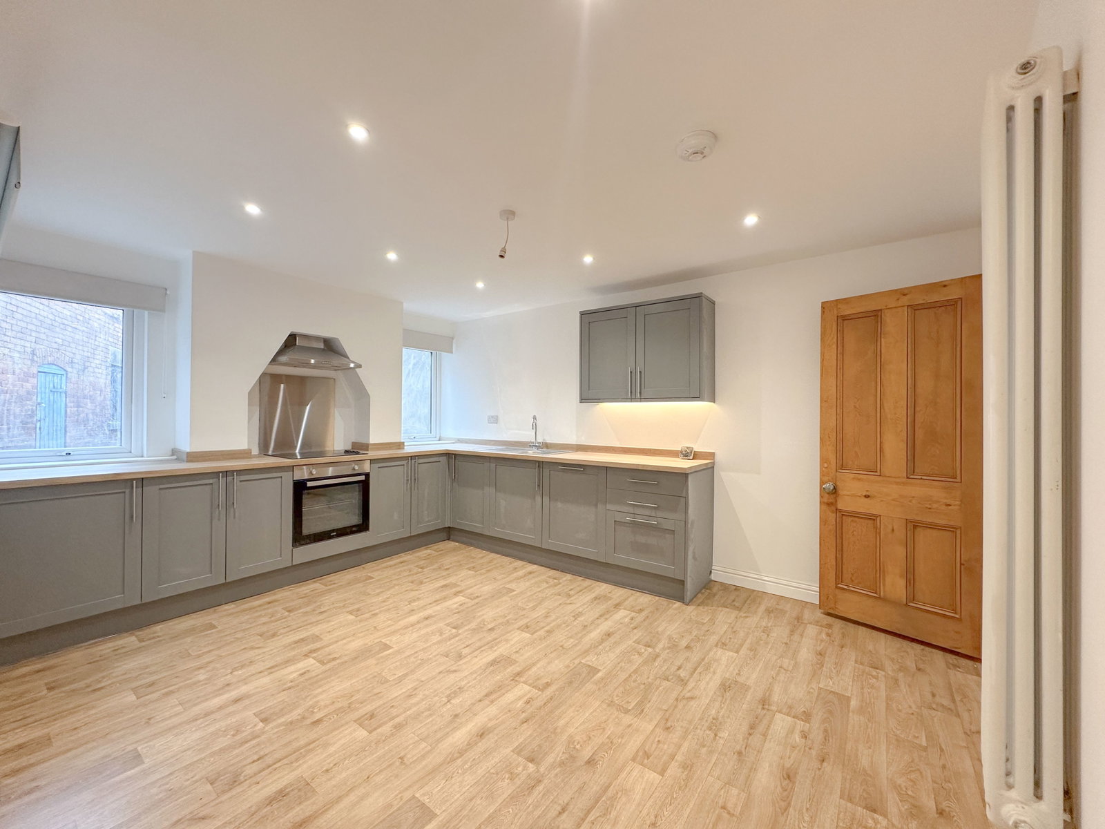 Semi Detached House in Stoke-on-trent