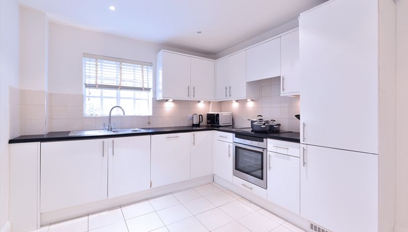 Apartment for rent in London, Fulham Road, Chelsea, London, SW3, 845 m²