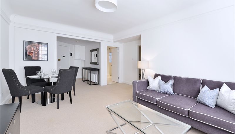 Apartment for rent in London, Fulham Road, Chelsea, London, SW3, 845 m²