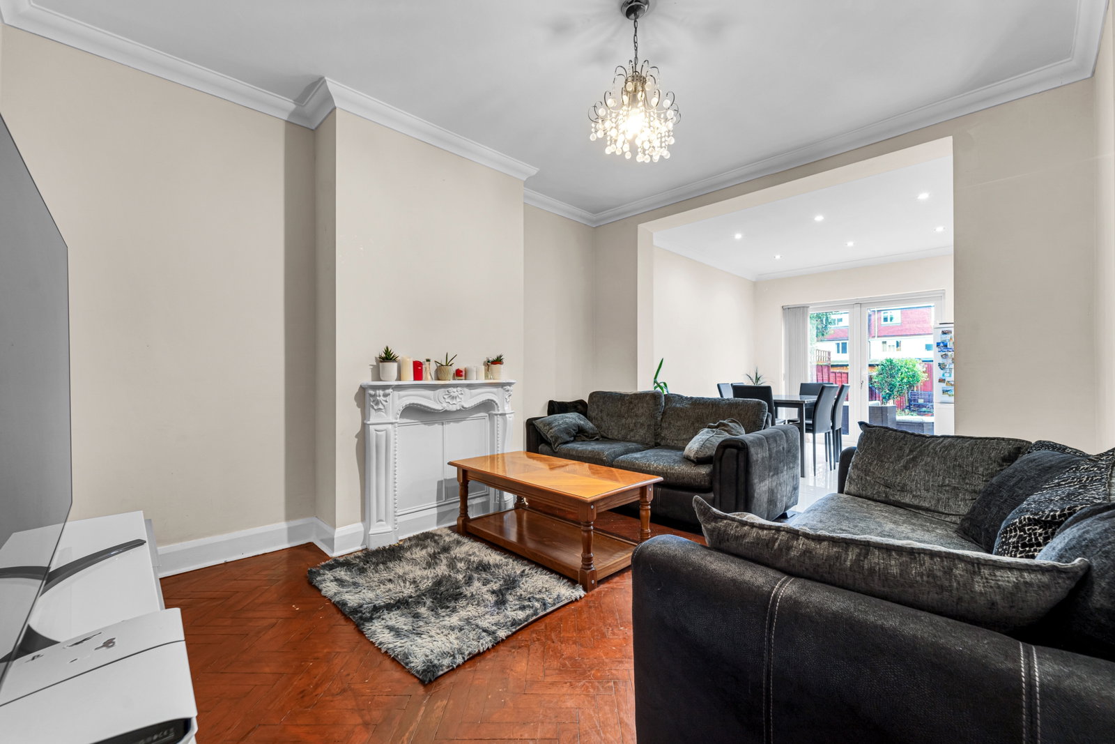 Semi Detached House in Isleworth