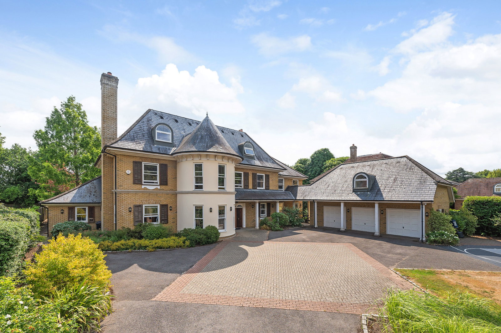 Detached House in Esher