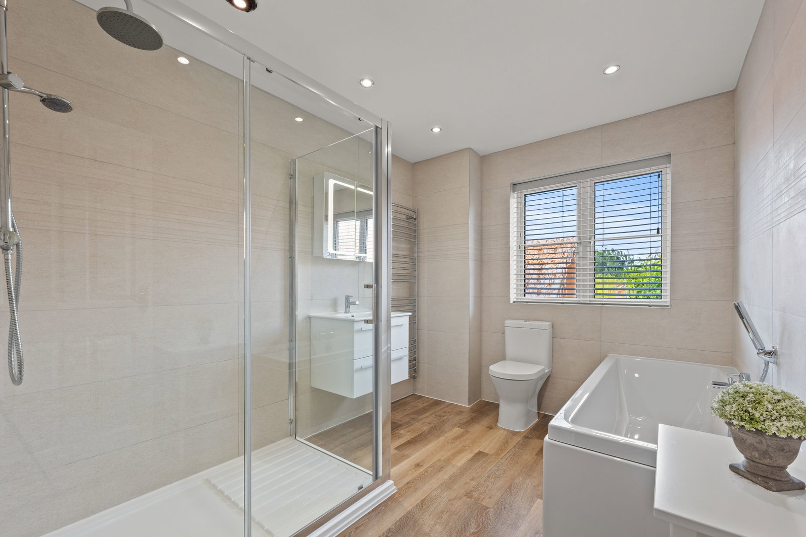 Detached House for sale in Nottingham, Hawthorn Close, Bleasby, Nottingham, NG14 7HW, 2363 m²