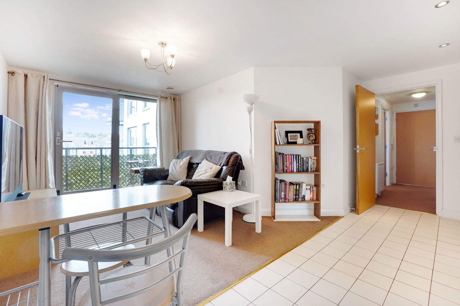 Flat for rent in Maidstone, McKenzie Court, ME14, 452 m²
