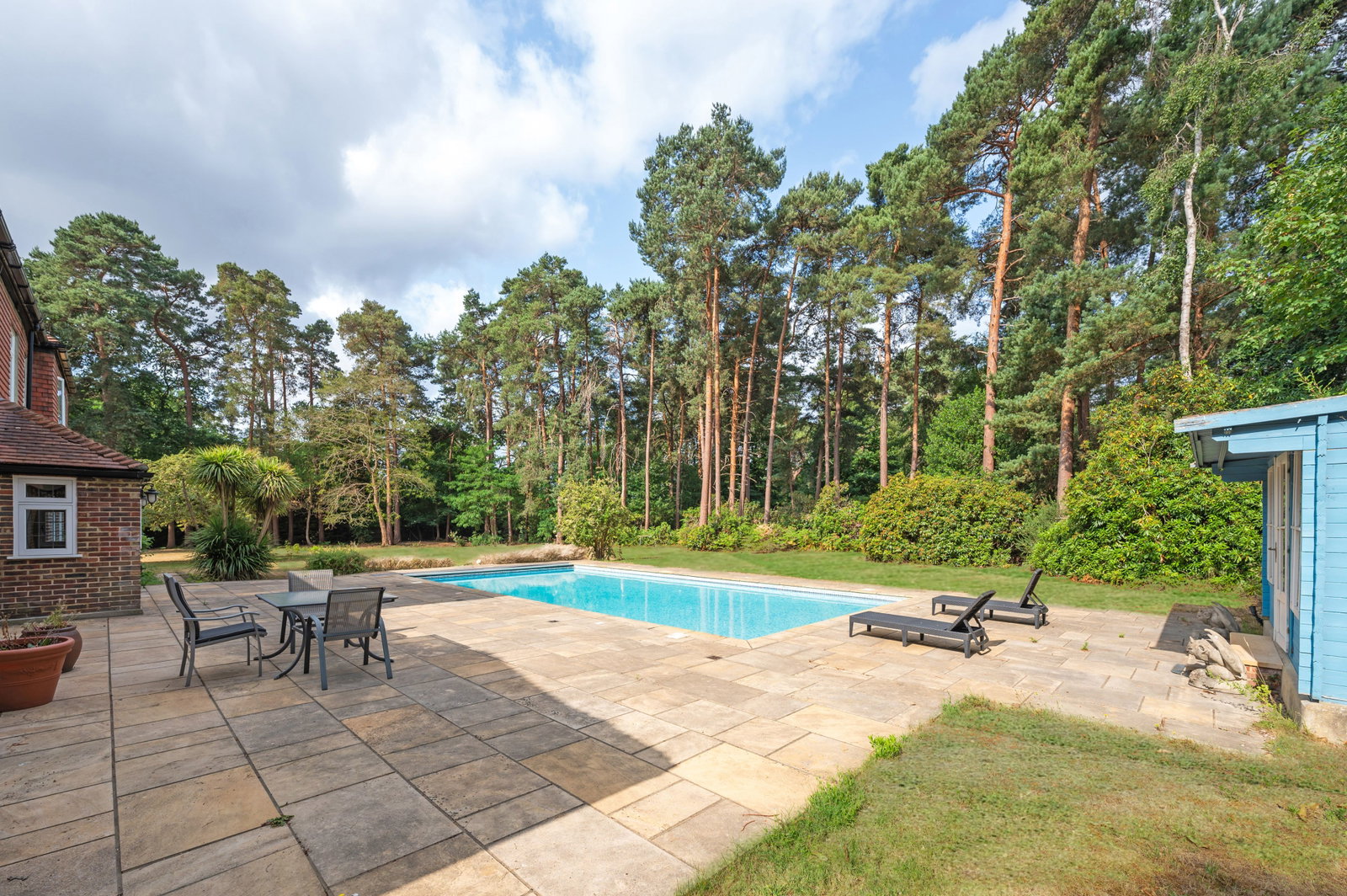 Detached House in Cobham