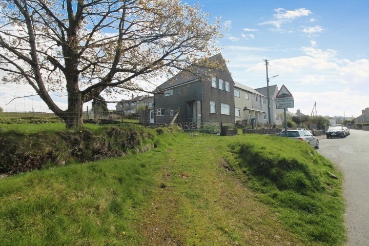 End Of Terrace House for sale in Caernarfon, Bro Cadfan, 22, Rhosgadfan, Caernarfon, LL54