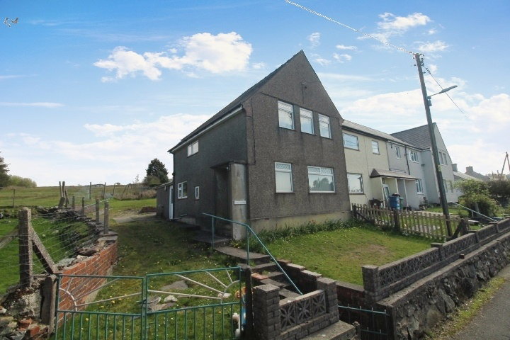 End Of Terrace House for sale in Caernarfon, Bro Cadfan, 22, Rhosgadfan, Caernarfon, LL54