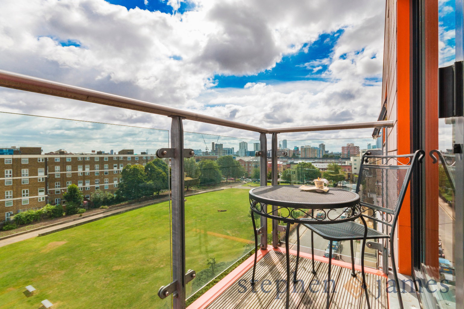 Flat in London