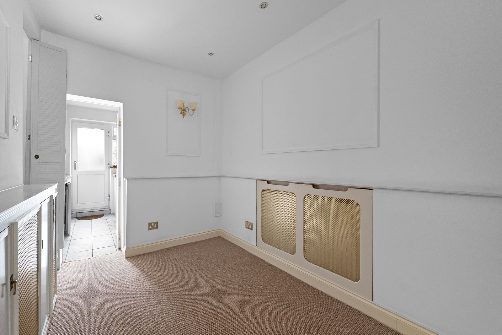 Terraced House for rent in Macclesfield, Park Lane, Macclesfield, 883 m²