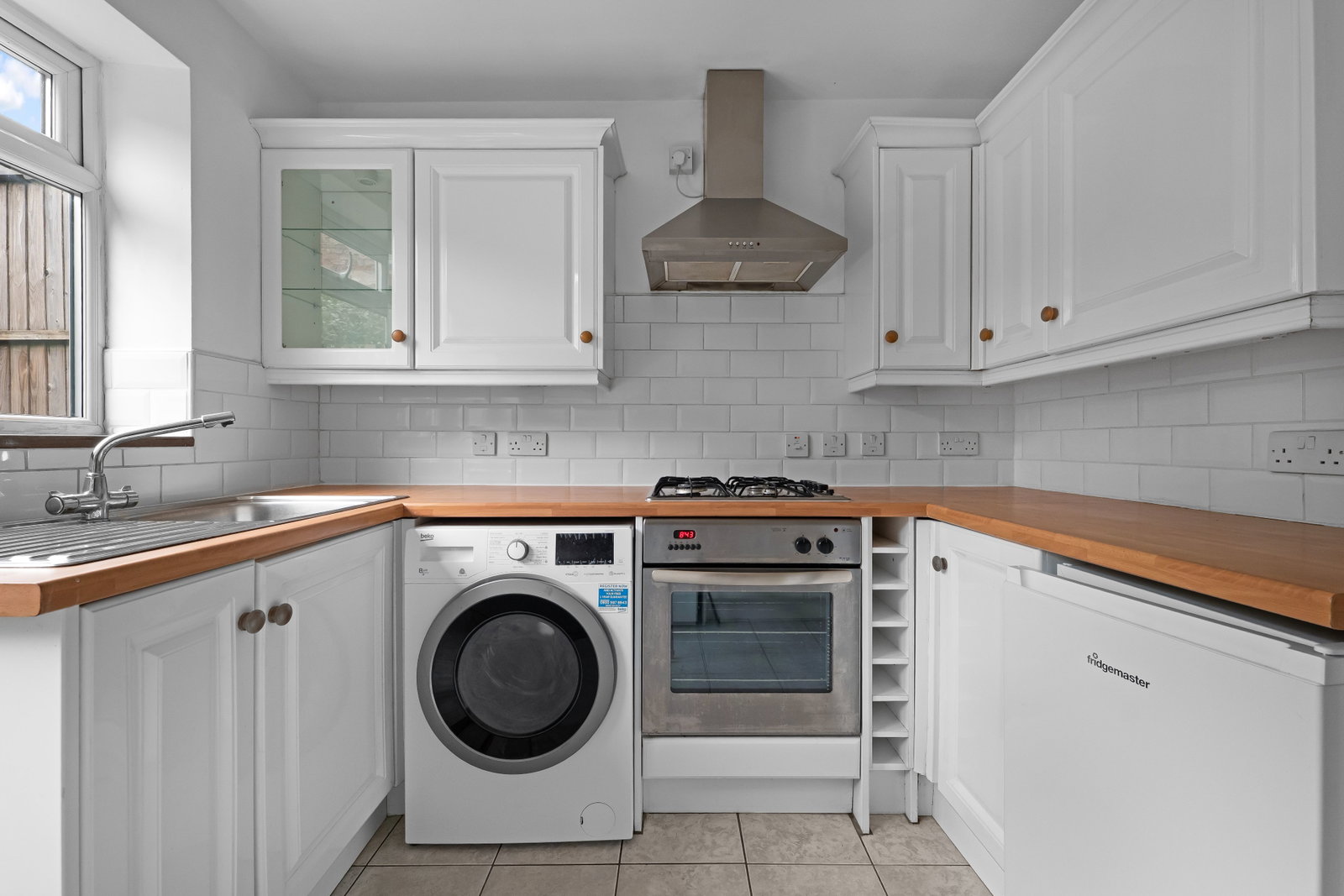 Terraced House for rent in Macclesfield, Park Lane, Macclesfield, 883 m²